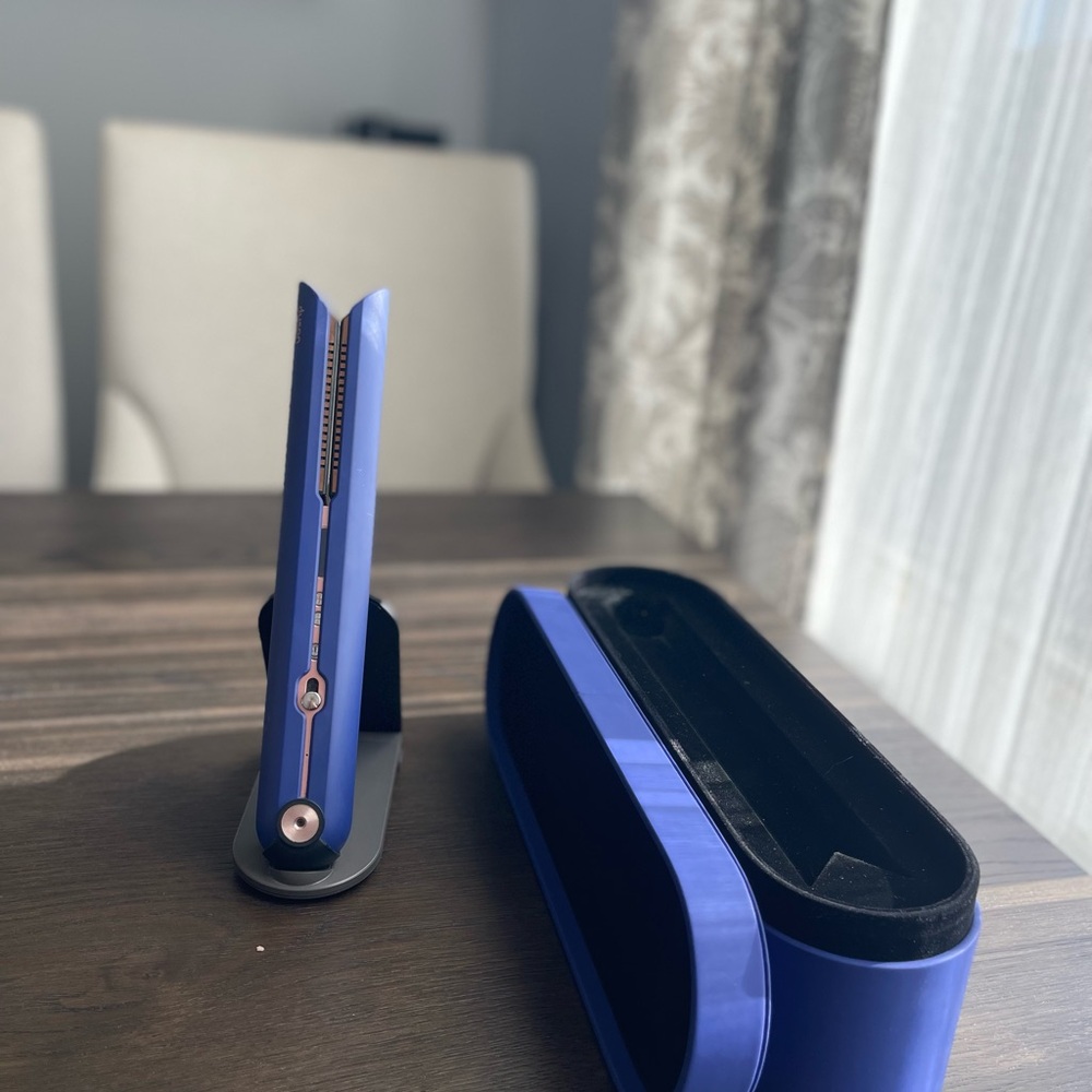 Dyson Corrale Cordless Hair Iron (Vinca Blue/Rose HS07 VBR BX) with Storage Box